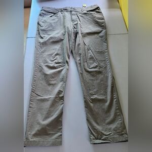 10 Tree Men's Pants